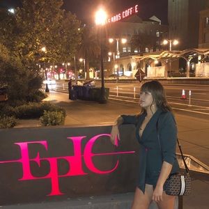 Meet your Posher, Stephanie